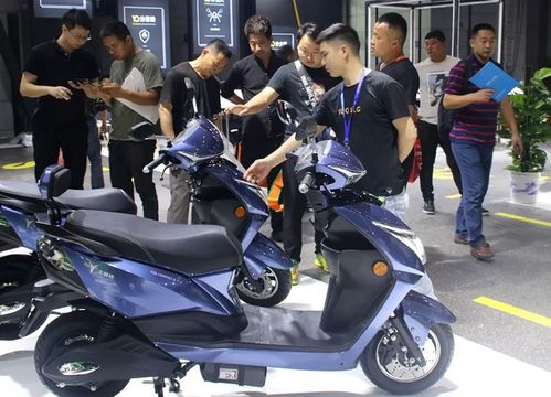 电动车品牌中,雅迪和爱玛到底谁更好 从排名 销量 产品讲明白