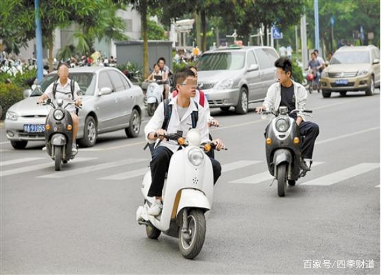电动车迎来 新规定 ,车主们纷纷表示支持 这下可方便多了
