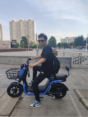 一款爱玛电动车，帮你解锁这个端午的正确出行方式